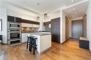 Photo #1: 2559622 Listing 