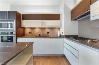 Photo #3: 2559622 Listing 