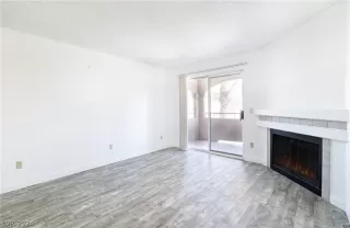 Photo #1: 2559628 Listing