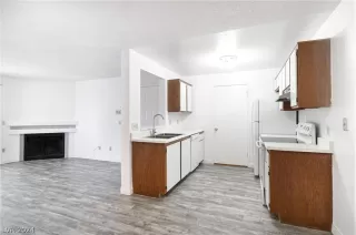 Photo #3: 2559628 Listing