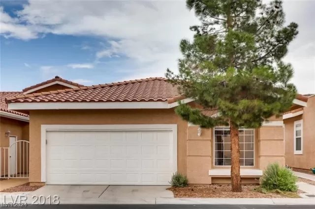 MLS: 2559647 Condo For Sale