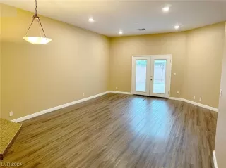 Photo #4: 2559647 Listing 