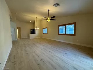 Photo #2: 2559650 Listing 