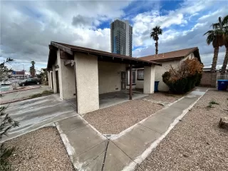 Photo #1: 2559652 Listing 