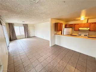 Photo #4: 2559652 Listing 