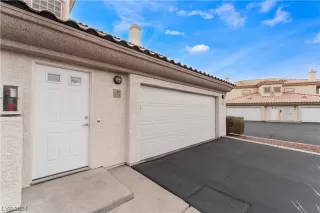 Photo #3: 2559691 Listing 