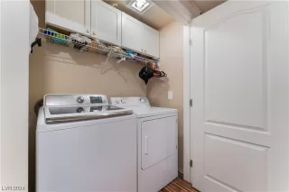 Photo #5: 2559691 Listing 