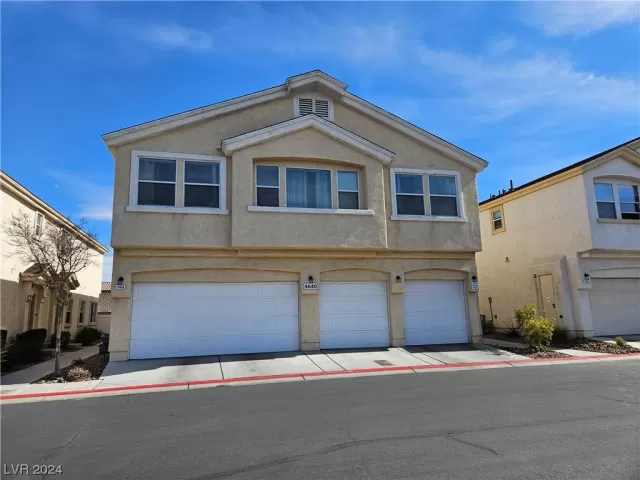 MLS: 2559711 Condo For Sale