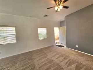 Photo #6: 2559711 Listing