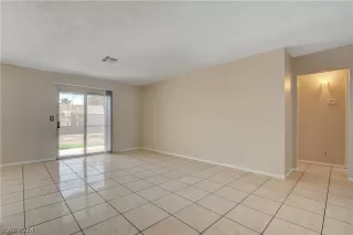 Photo #5: 2559749 Listing 