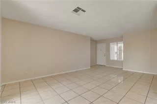 Photo #6: 2559749 Listing 