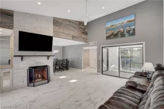 Photo #4: 2559764 Listing