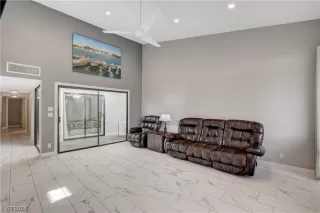 Photo #5: 2559764 Listing