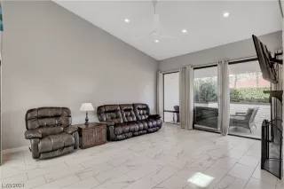 Photo #6: 2559764 Listing