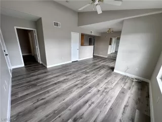 Photo #3: 2559766 Listing 