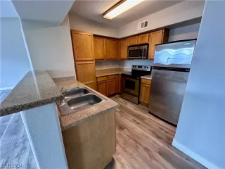 Photo #6: 2559766 Listing 