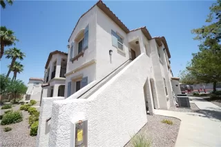 Photo #2: 2559783 Listing 