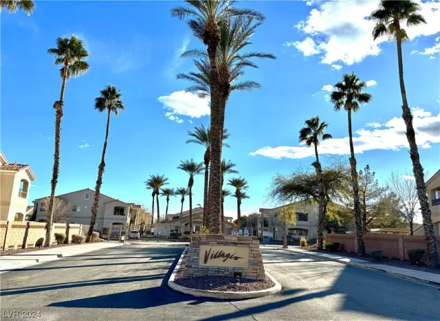 MLS: 2559784 Condo For Sale