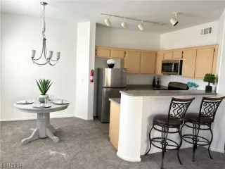 Photo #4: 2559784 Listing