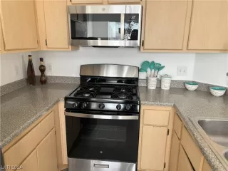 Photo #6: 2559784 Listing