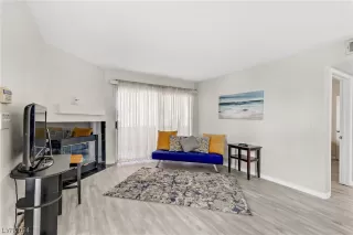 Photo #4: 2559811 Listing 