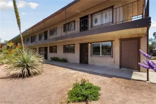 Photo #2: 2559814 Listing