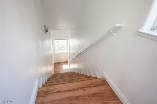 Photo #4: 2559823 Listing