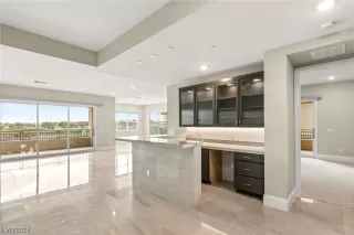 Photo #4: 2559841 Listing