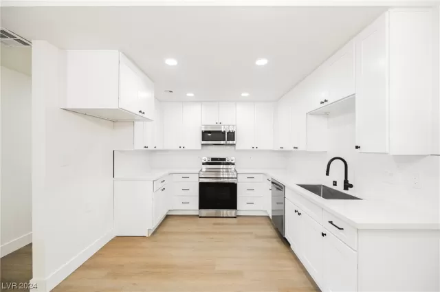 MLS: 2559865 Condo For Sale