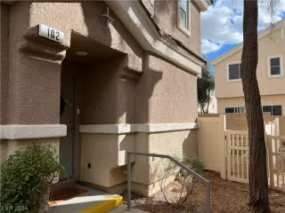 Photo #1: 2559870 Listing 