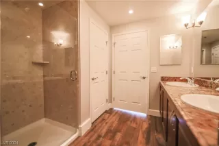 Photo #2: 2559880 Listing 