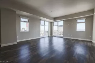 Photo #4: 2559880 Listing 