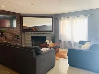 Photo #4: 2559884 Listing 