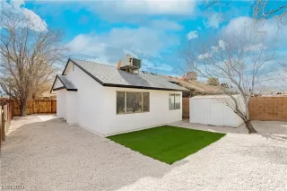 Photo #4: 2559903 Listing