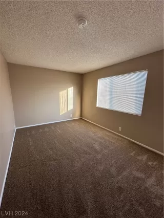 Photo #6: 2559933 Listing 