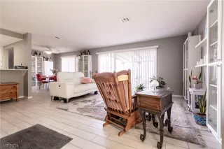 Photo #3: 2559943 Listing