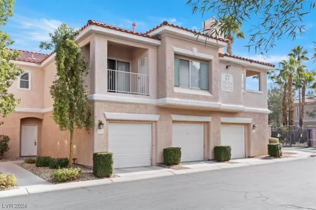 MLS: 2559947 Condo For Sale