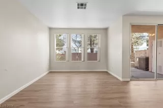 Photo #2: 2559947 Listing 