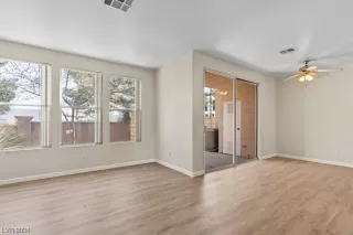 Photo #4: 2559947 Listing 