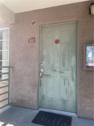 Photo #3: 2559977 Listing 