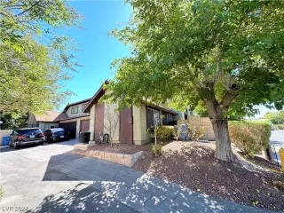 Photo #2: 2559984 Listing