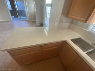 Photo #3: 2559987 Listing 