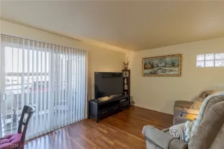 Photo #2: 2559995 Listing