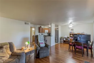 Photo #3: 2559995 Listing