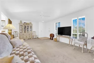 Photo #5: 2560029 Listing