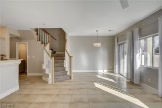 Photo #2: 2560030 Listing