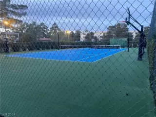 Photo #6: 2560046 Listing 