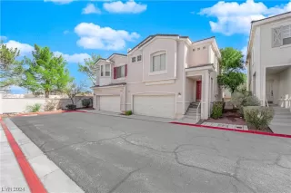 Photo #2: 2560053 Listing