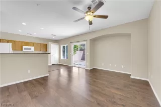 Photo #5: 2560053 Listing