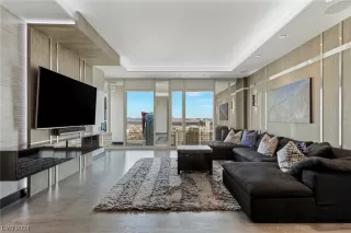 Photo #2: 2560079 Listing 